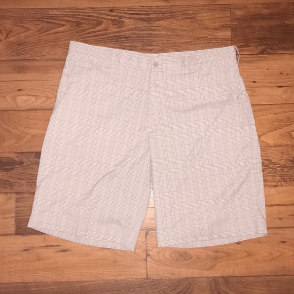 Nike Other - ESSENTIAL NIKE GOLF SHORTS 38